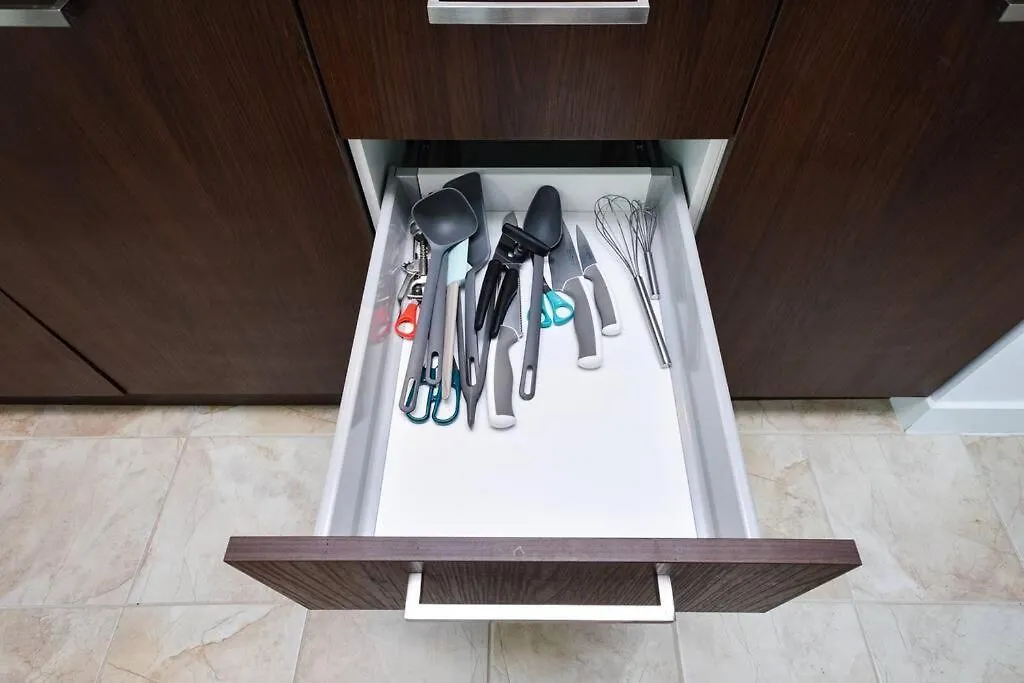 Simply Comfort Suites - Charming 1Br Condo In Dwtn Toronto Near Cn Tower 아파트